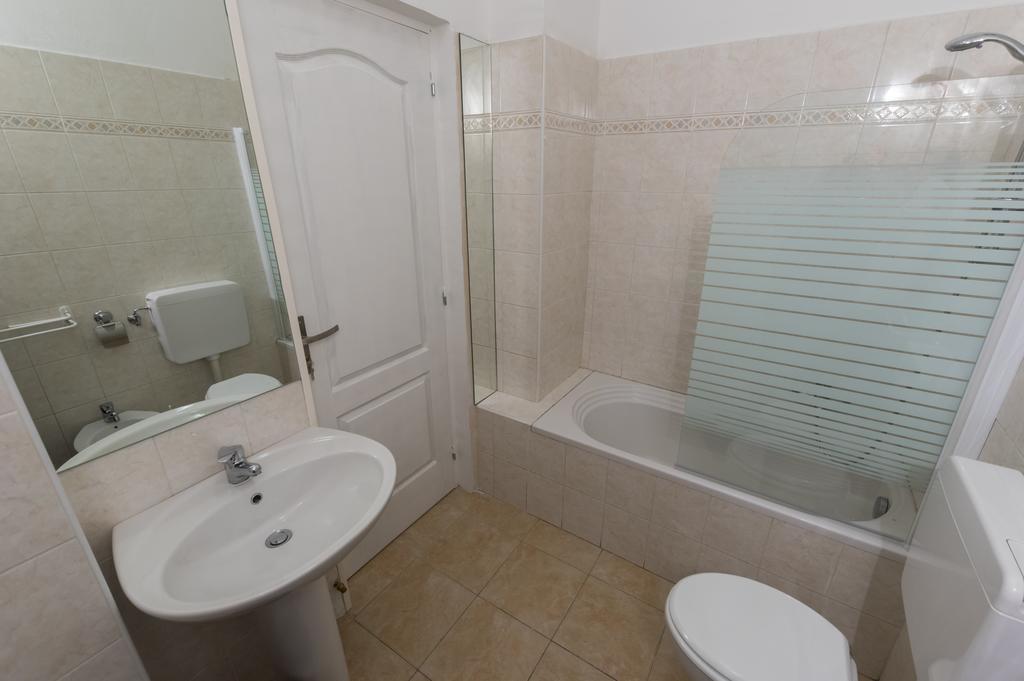 Cavour Guest House Ventimiglia Exterior foto